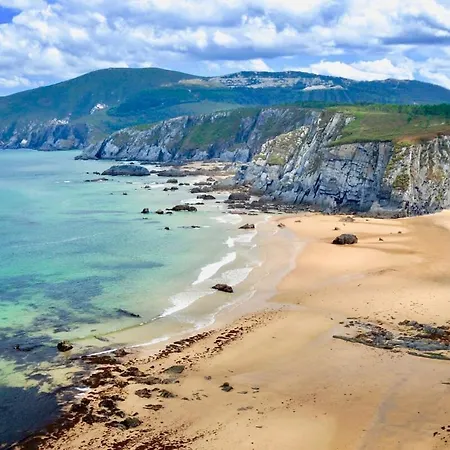 The Cliffs - Barqueiro Blue Porto do Barqueiro