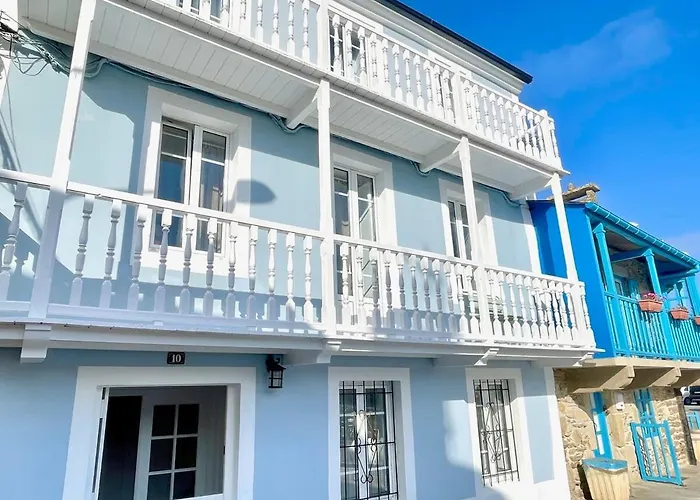 The Cliffs - Barqueiro Blue * Porto do Barqueiro